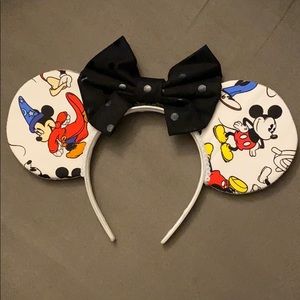Minnie Mouse ears